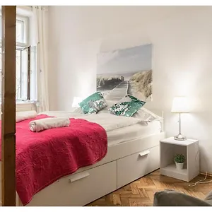 Optimal Apartment, 5 Persons, Long Discount Viena